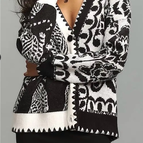 FARM Rio Monochrome Patterned Cardigan - Picture 2 of 4
